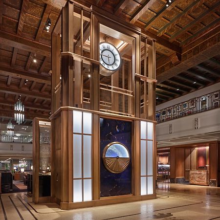 แฟร์มอนต์ รอยัล ยอร์ก Hotel โตรอนโต ภายนอก รูปภาพ The clock tower in the lobby