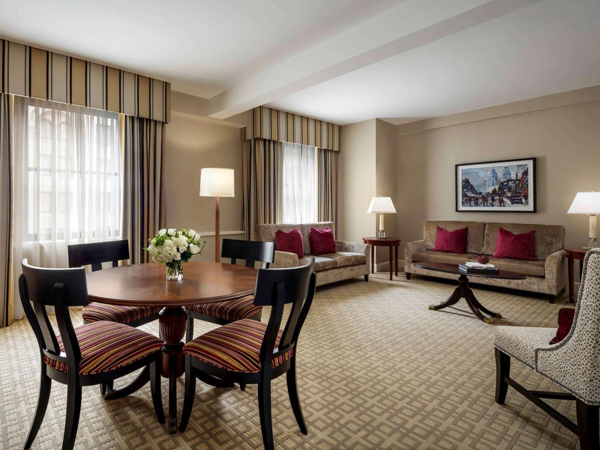 แฟร์มอนต์ รอยัล ยอร์ก Hotel โตรอนโต ภายนอก รูปภาพ